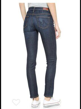 NWOT The Stilt by AG The Original Cigarette Jean Size 28R.